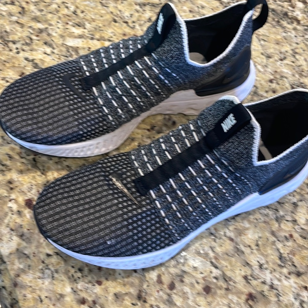 Nike phantom react fly knit